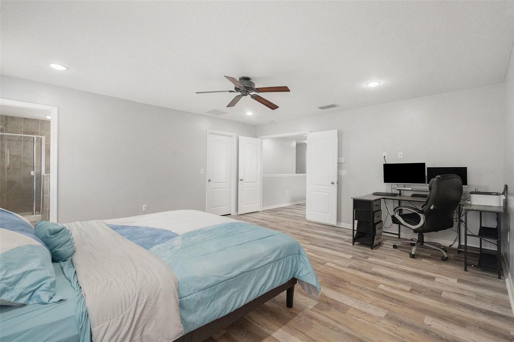 Image 14 of property listing at 9711 SIMEON DRIVE, Land O Lakes, FL 34638