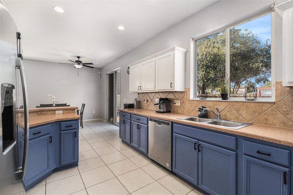 Image 7 of property listing at 9711 SIMEON DRIVE, Land O Lakes, FL 34638