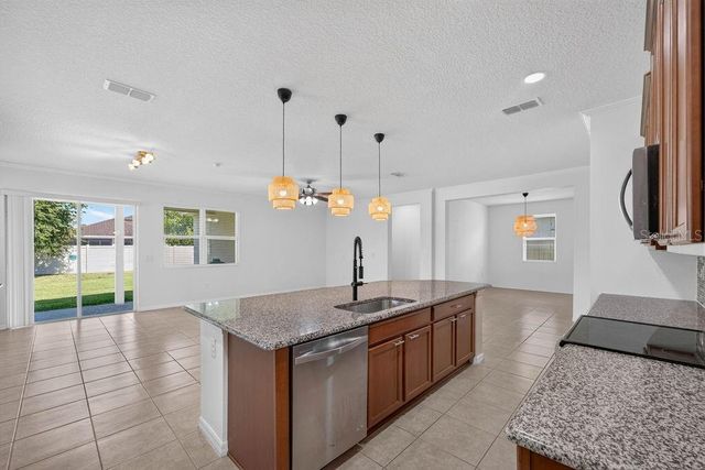 12141 CARSON DRIVE, Orlando, FL 32824