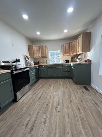 1625 Highway 48, S, Dickson, TN 37055