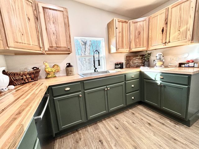 1625 Highway 48, S, Dickson, TN 37055