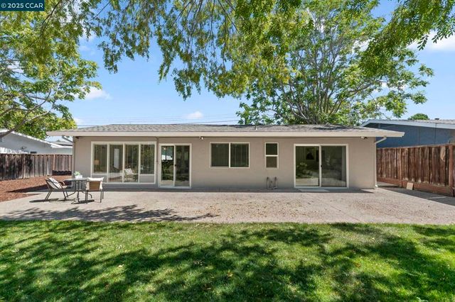 3249 Claudia Dr, Concord, CA 94519