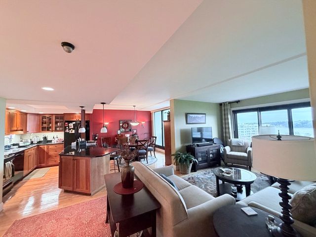 73 Broad Reach 95, Weymouth, MA 02191