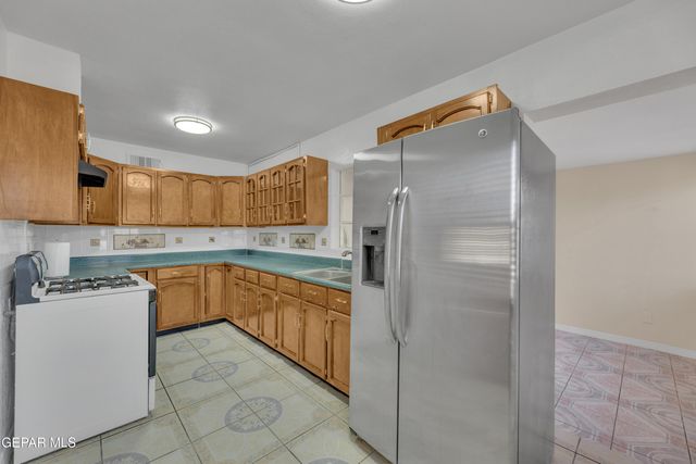 3411 LEAVELL Avenue, El Paso, TX 79904