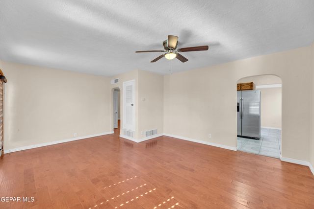 3411 LEAVELL Avenue, El Paso, TX 79904