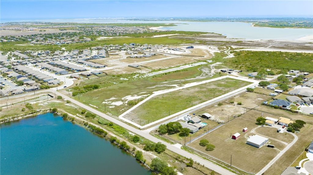 7602 County Road 7B, Corpus Christi, TX 78414 — photo 4