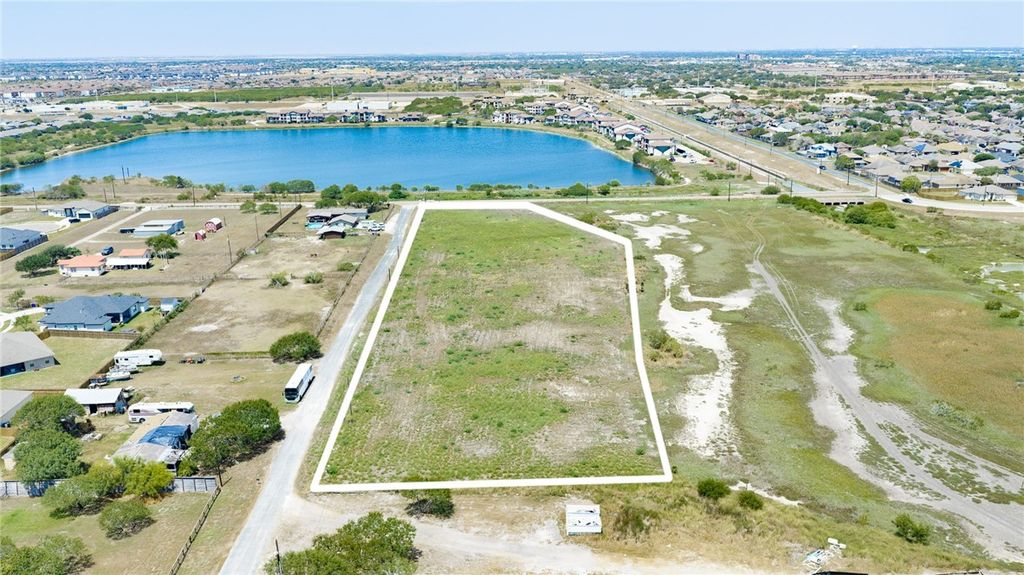7602 County Road 7B, Corpus Christi, TX 78414 — photo 5