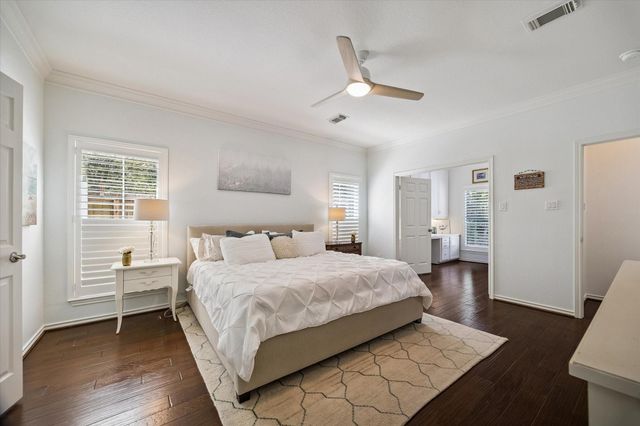 26 Epping Forest Way, Sugar Land, TX 77479