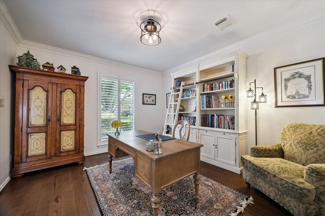 26 Epping Forest Way, Sugar Land, TX 77479