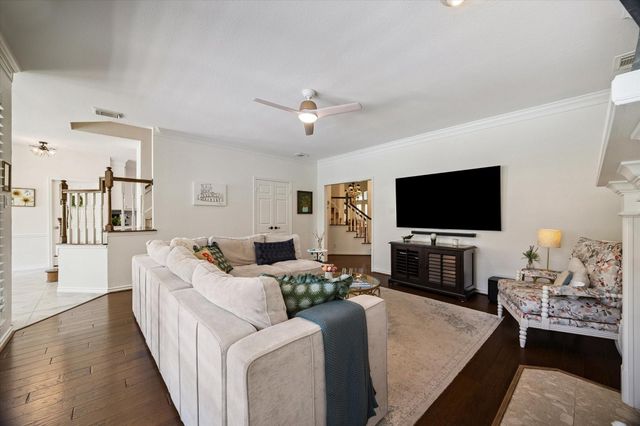 26 Epping Forest Way, Sugar Land, TX 77479