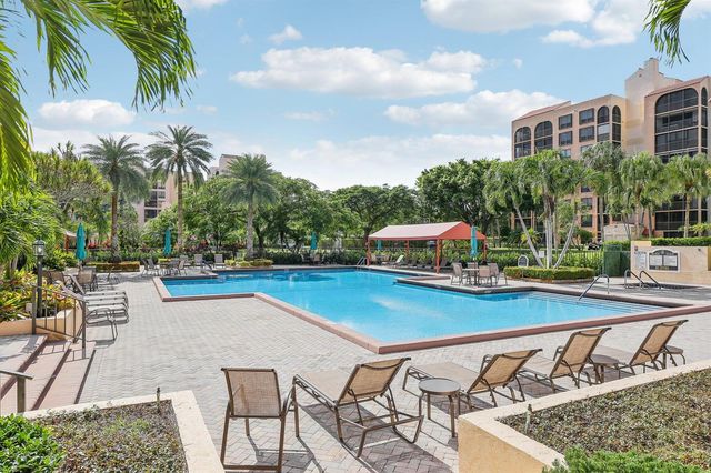 7153 Promenade Drive 601, Boca Raton, FL 33433