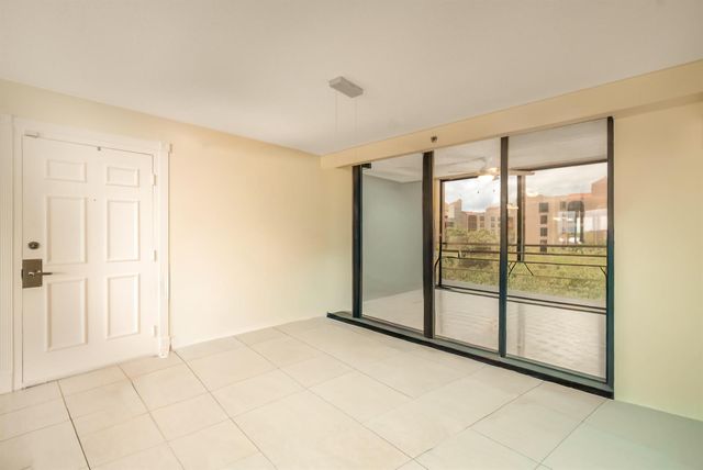 7153 Promenade Drive 601, Boca Raton, FL 33433