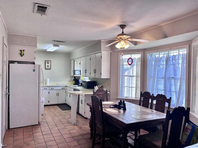 3233 Cypress Lake Drive, Lake Charles, LA 70611