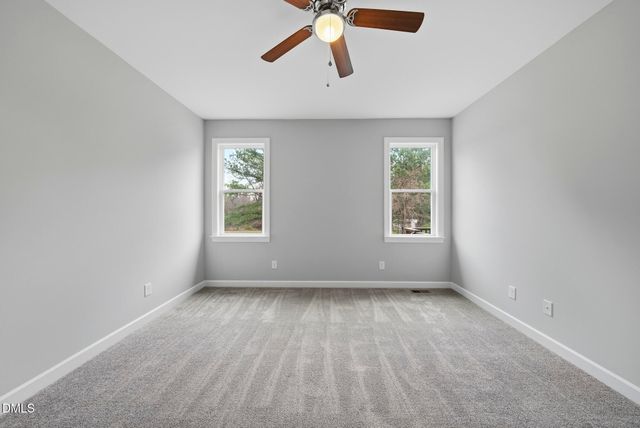 40 Exeter Way, Louisburg, NC 27549