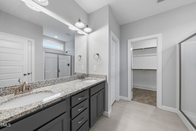 40 Exeter Way, Louisburg, NC 27549