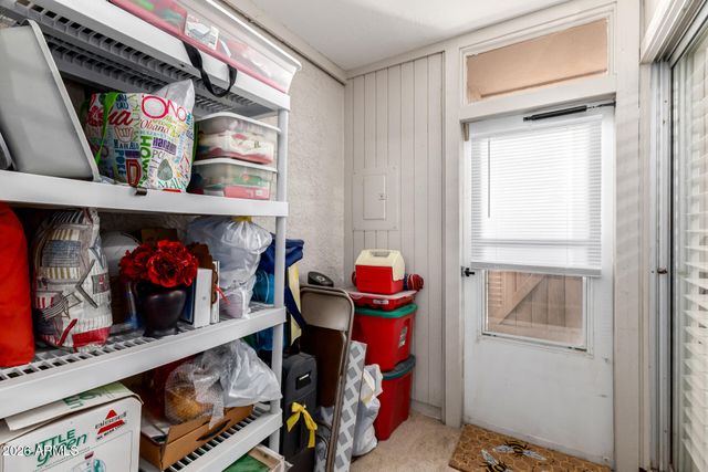 502 W HONONEGH Drive 1, Phoenix, AZ 85027