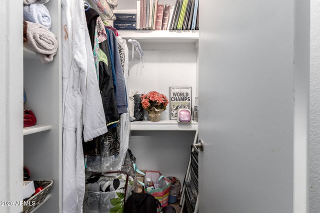 502 W HONONEGH Drive 1, Phoenix, AZ 85027