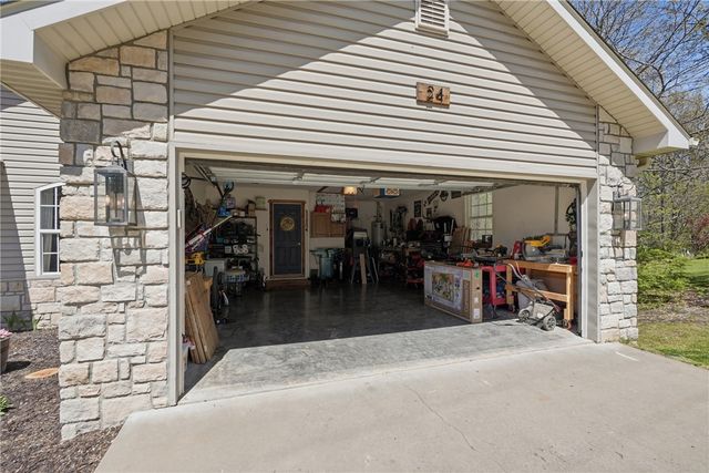 24 Bridlington Drive, Bella Vista, AR 72714
