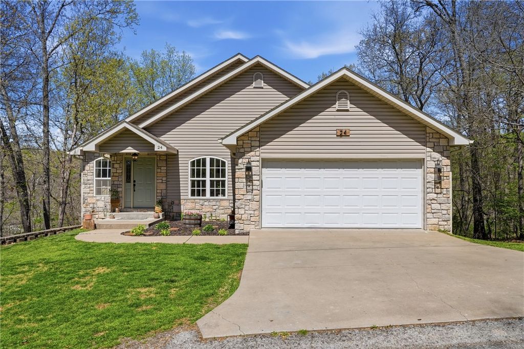 24 Bridlington Drive, Bella Vista, AR 72714