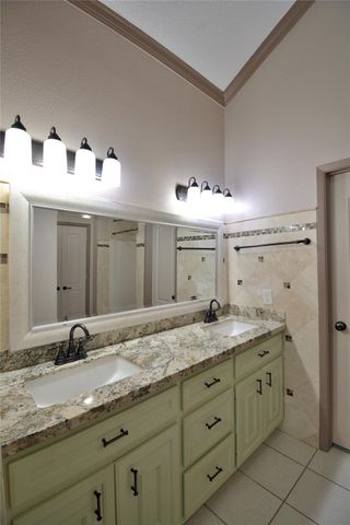 11315 Waxwood Drive, Houston, TX 77089