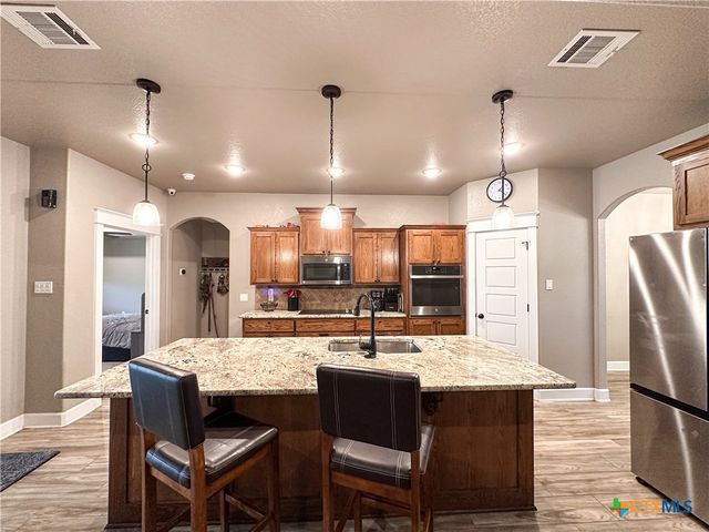 3533 Hooten Bend Road, Kempner, TX 76539