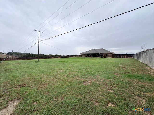 3533 Hooten Bend Road, Kempner, TX 76539