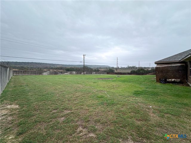 3533 Hooten Bend Road, Kempner, TX 76539