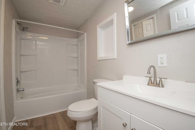 143 Shubert Street, Kingston, TN 37763