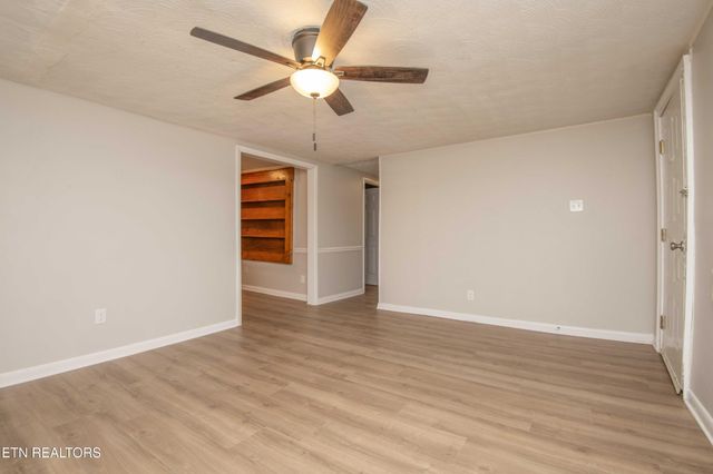 143 Shubert Street, Kingston, TN 37763