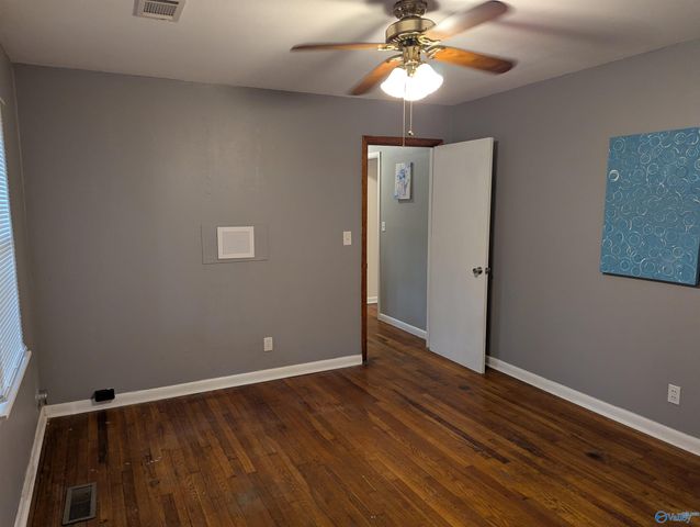 807 Corsbie Street, Hartselle, AL 35640