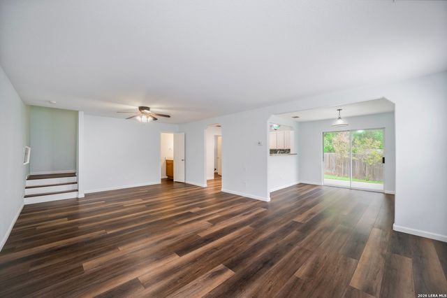 16642 EMERALD BLF, Selma, TX 78154