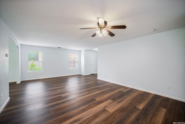 16642 EMERALD BLF, Selma, TX 78154