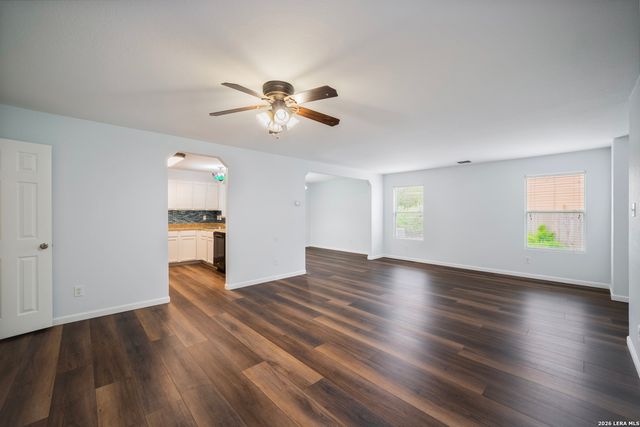 16642 EMERALD BLF, Selma, TX 78154