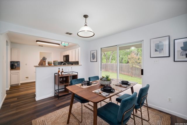 16642 EMERALD BLF, Selma, TX 78154