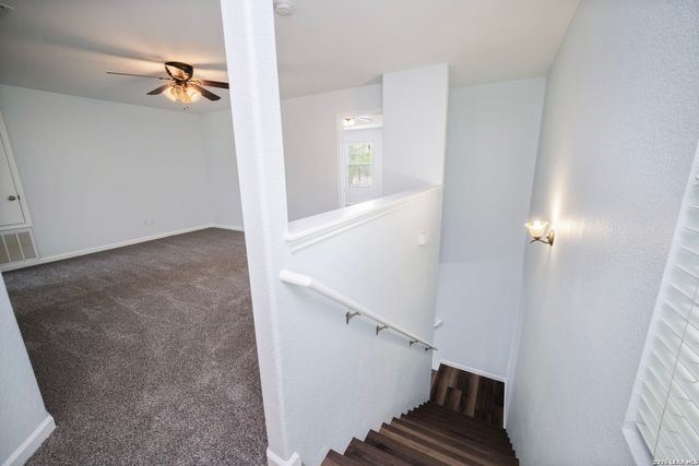 16642 EMERALD BLF, Selma, TX 78154