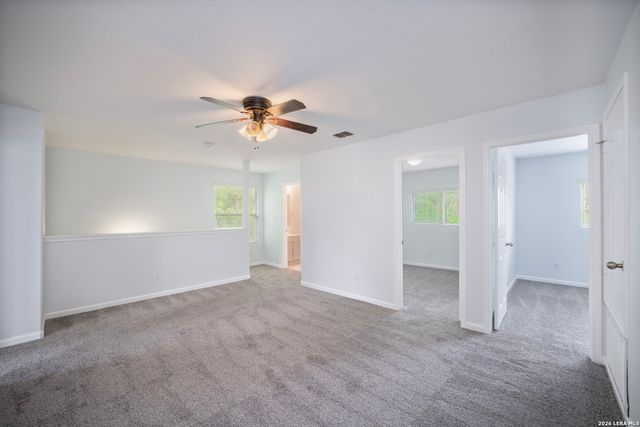 16642 EMERALD BLF, Selma, TX 78154