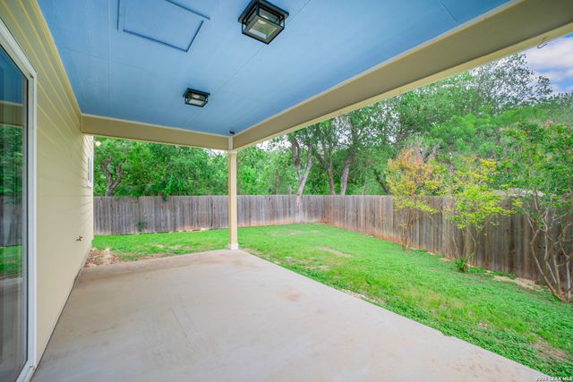 16642 EMERALD BLF, Selma, TX 78154