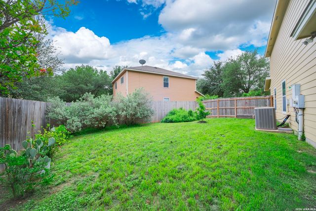 16642 EMERALD BLF, Selma, TX 78154