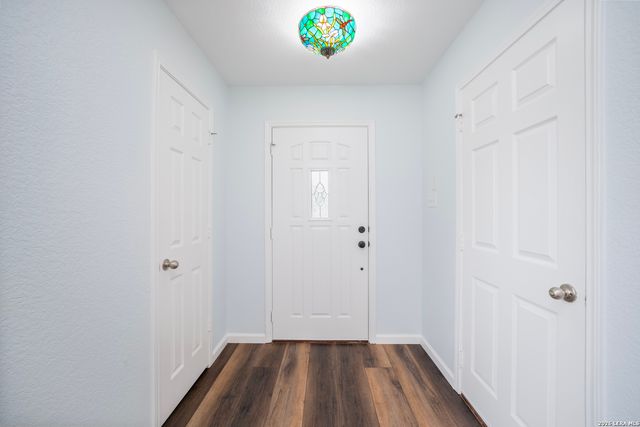 16642 EMERALD BLF, Selma, TX 78154