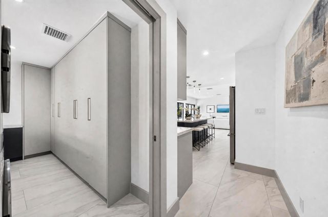 3111 NE 55th Street, Fort Lauderdale, FL 33308