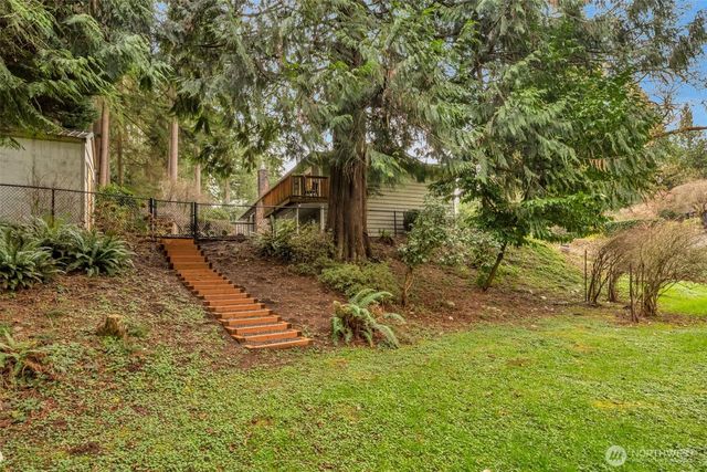 15528 186th Avenue NE, Woodinville, WA 98072