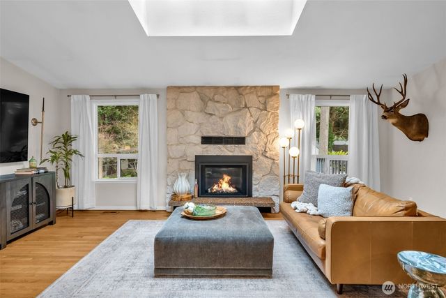 15528 186th Avenue NE, Woodinville, WA 98072