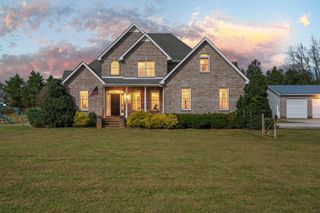 3115 Holders Cove Rd, Winchester, TN 37398