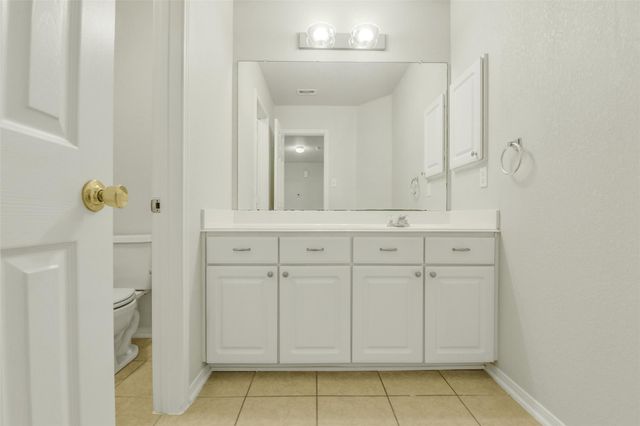 8706 Challis Park Court, Houston, TX 77040