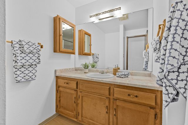 4574 Lower River Road, Grants Pass, OR 97526