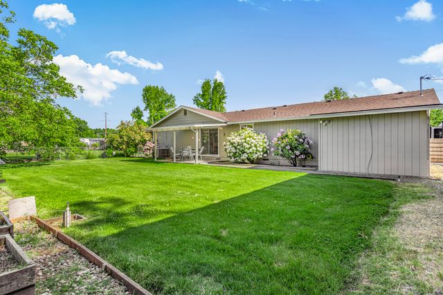 4574 Lower River Road, Grants Pass, OR 97526