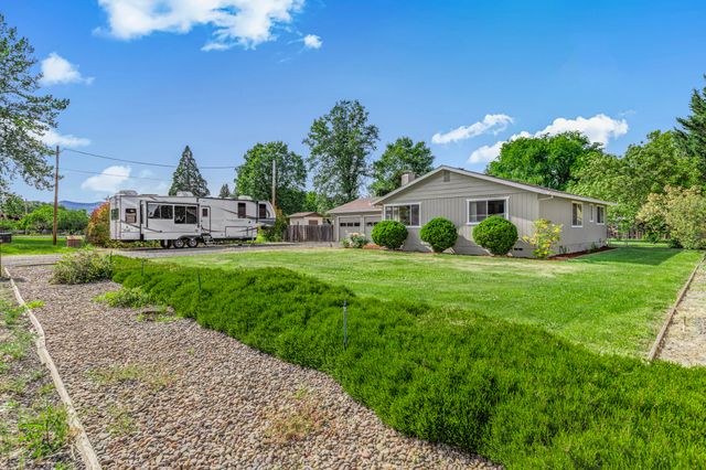 4574 Lower River Road, Grants Pass, OR 97526
