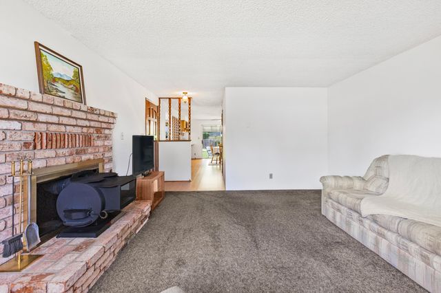 4574 Lower River Road, Grants Pass, OR 97526