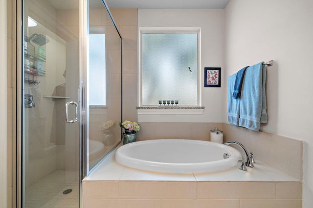 2406 Beall Street C, Houston, TX 77008