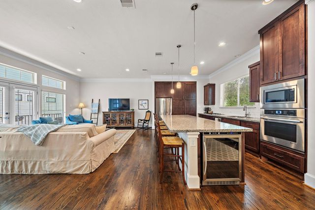 2406 Beall Street C, Houston, TX 77008